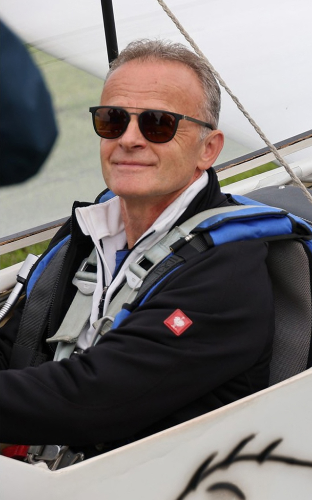 Dieses Bild hat ein leeres Alt-Attribut. Der Dateiname ist Meise-Kopie-639x1024.jpg